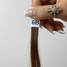 Charger et lire la vidéo dans la visionneuse de la Galerie, Medium Brown Hand Tied Weft Hair Extensions #6B
