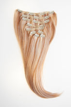 Cargar imagen en el visor de la galería, Golden Blonde Clip-In Hair Extensions #P18/22

