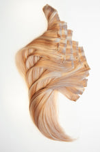 Charger l&#39;image dans la galerie, Golden Blonde Clip-In Hair Extensions #P18/22
